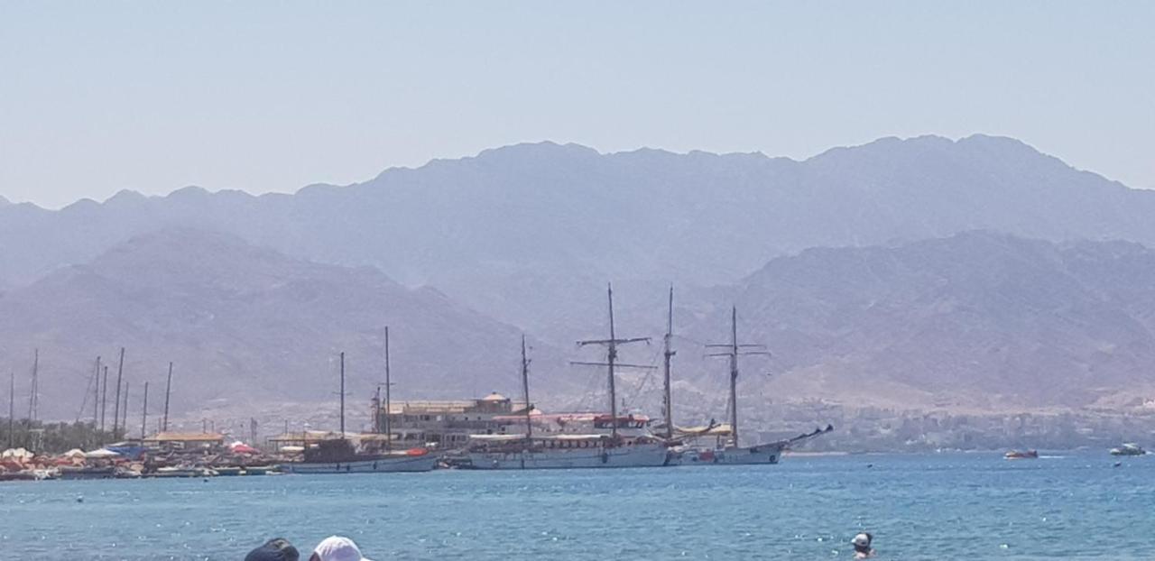 דירת נופש אילת -אלמוג Almog Suite In Eilat Close To Red Sea - דירת נופש אלמוג מרחק נגיעה מהים Luaran gambar